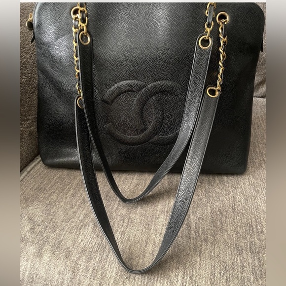 Chanel large CC tote bag caviar leather - Picture 4 of 11